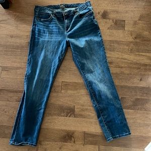 Women’s straight leg Kut from the Kloth jeans size 14